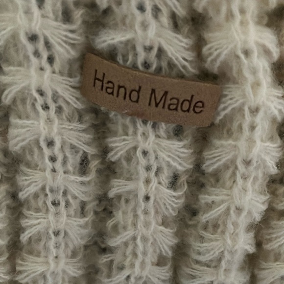 Unbranded: Cream Hand made knit scarf - Picture 2 of 16
